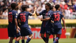 PSG ra quân thuận lợi